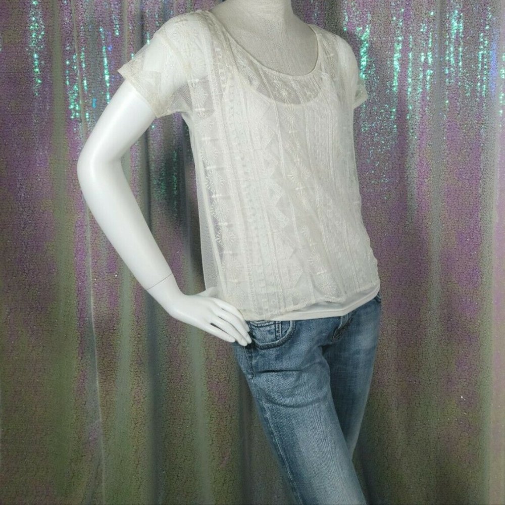 AE White Sheer Lace Overlay w/ Attached Tank M